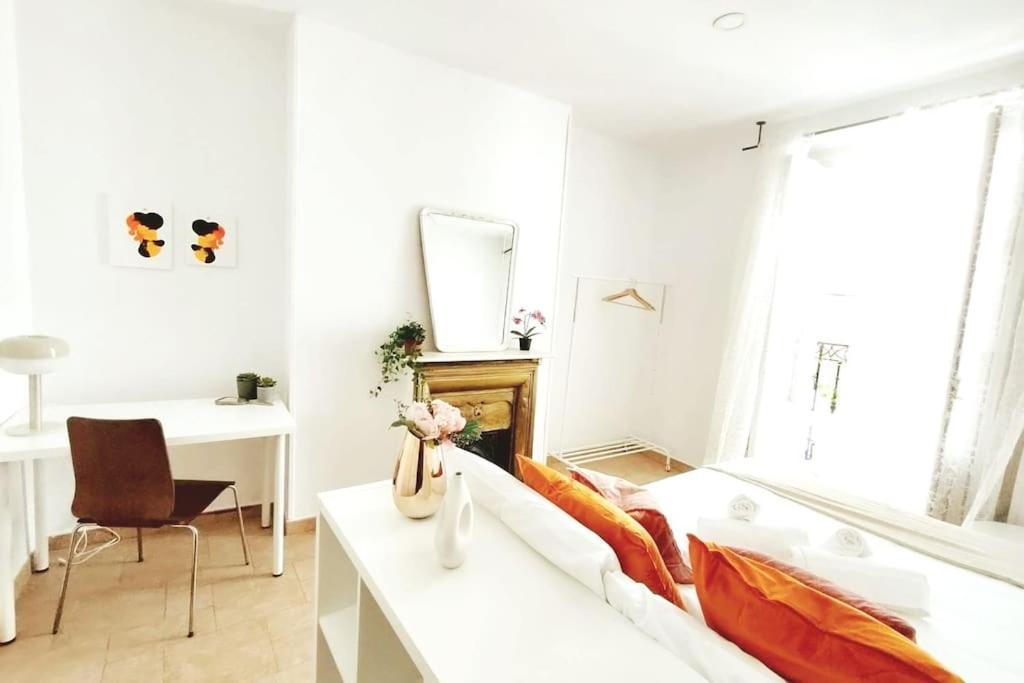Flat For Groups 8 People In Gran Via-Cgrac4 Apartment Madrid Bagian luar foto